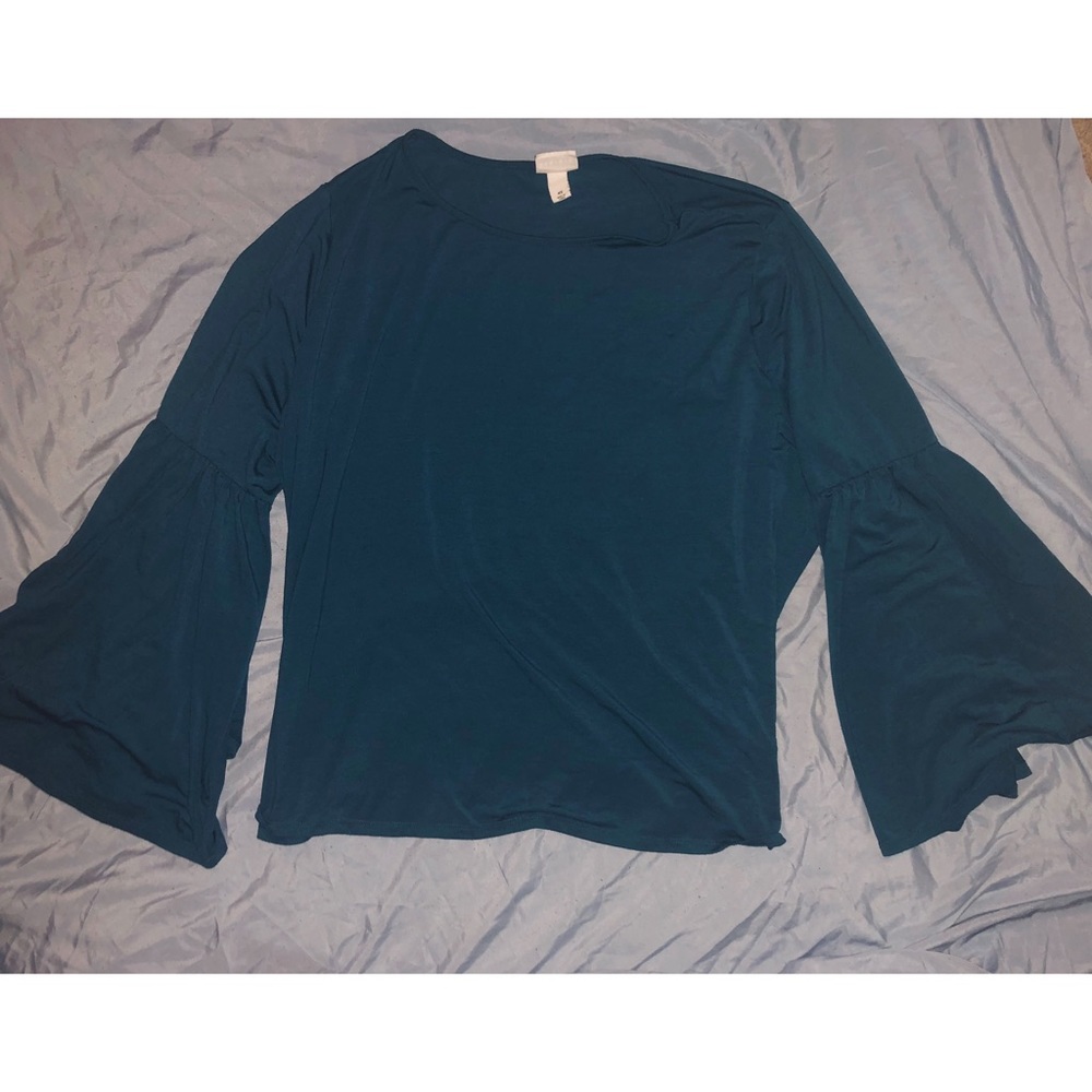 Bell sleeve top (NWOT)